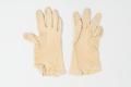 Thumbnail image of item number 3 in: 'Gloves'.