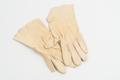 Thumbnail image of item number 4 in: 'Gloves'.