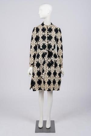 Primary view of object titled 'Coat dress'.