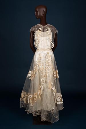 Primary view of object titled 'Debutante dress'.