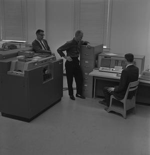 [Three men and an IBM 1620 computer, 3]