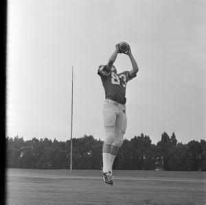 [Football player #83 from the 1971 season]
