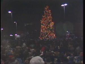 [News Clip: Dallas Christmas tree]