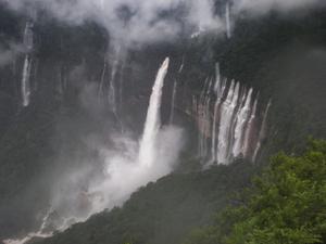 Photograph of waterfalls [Soorkhaar]