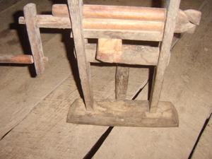 Photograph of weaving wheel known as [phen]