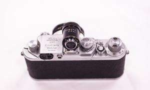[Leica IIIc camera from above]