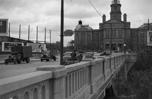[Photograph of the street leading to the Tarrant County Courthouse]