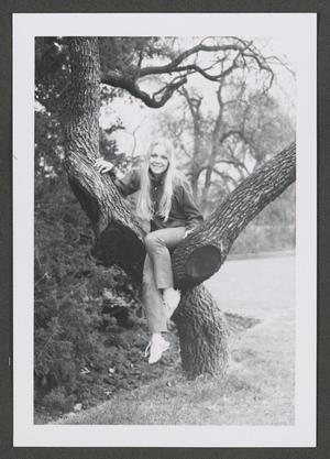 [Dana Long sitting in a tree]