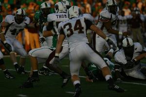 [ULM and UNT players on field, October 13, 2007]