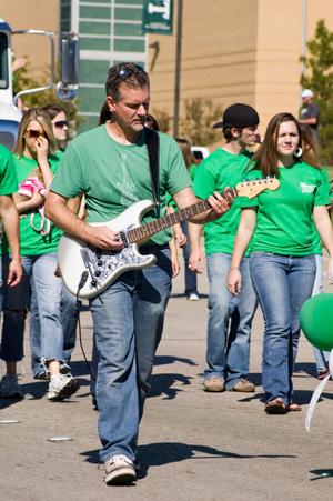 [Guitar player in Homecoming parade, 2007]