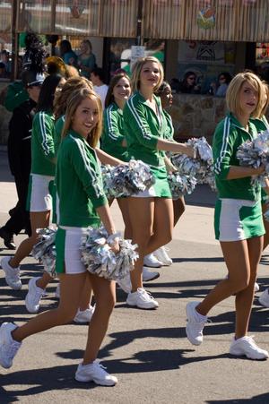 [Dancers in UNT Homecoming Parade, 2007]