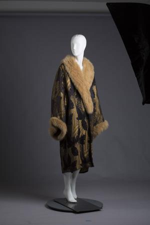 Primary view of object titled 'Clutch Coat'.