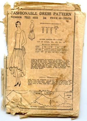 Primary view of object titled 'Envelope for Fashionable Dress Pattern Company Pattern #7525'.