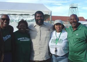 [VIPs at 2004 UNT Homecoming tailgate]