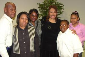 [Lynette Kimble and family with Yolanda King]