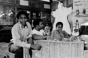 [Charley Pride with his children, 5]