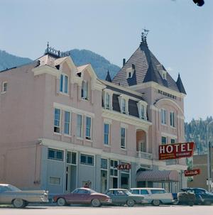 [The Beaumont Hotel in Colorado, 4]