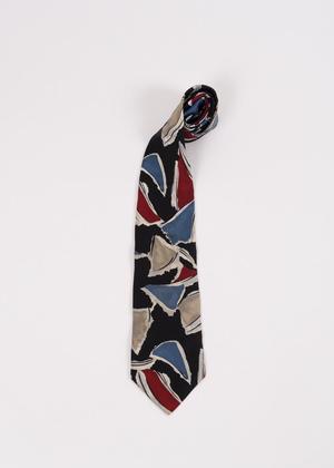 Abstract patterned necktie