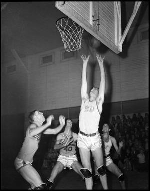 [Basketball - Men - Game #5 - 1942]
