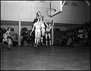 [Basketball - Men - Game #7 - 1942]