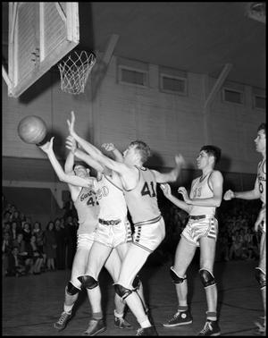 [Basketball - Men - Game #12 - 1942]