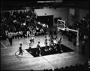 [Basektball - Men - Game - NT vs St. Louis U. - 1963 - Spectator view point]