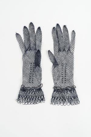 Net gloves