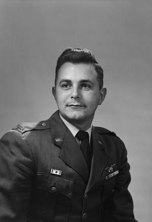 [Portrait of Lieutenant Vernon Robert Hudder Jr. in his U.S. Air Force uniform]