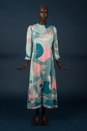 Primary view of object titled 'Hostess dress'.