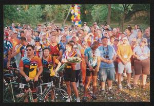 [Closing ceremony crowd: Lone Star Ride 2004 event photo]