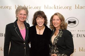 [Penny Youngblood and Susan Spalter with Lily Tomlin, 2005 Black Tie Dinner]