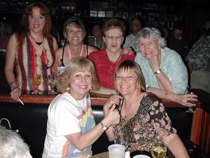 [Vicky Moerbe with five women at tribute concert]