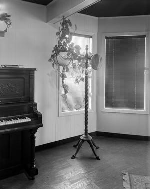 [Interior of Ben's Fort Worth Piano Restoration]