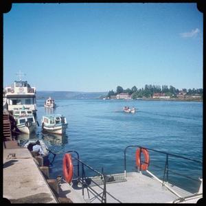 [Boats on a body of water in Valdivia]