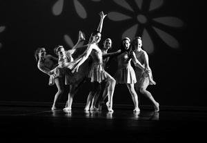 [Dance students perform at New Choreographers Concert, 1]