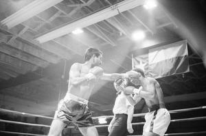 [Photograph of a boxing match #34]