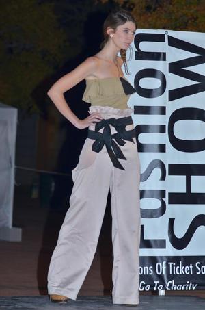 [Fashion at the Fountains 2011 entry 55]