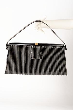 Baguette style handbag