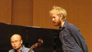Primary view of object titled '[Fredrik Schøyen Sjölin instructs Lejing Zhou at Danish String Quartet Masterclass, 1]'.