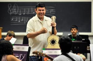 [José Hernández teaches 2012 Mariachi Aguilitas camp, 3]