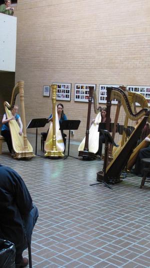[HarpBeats perform at "Music at Noon" event, 5]