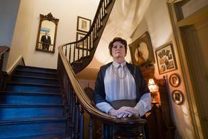 [Journey through Time: The Enchanting Staircase of McClendon House]