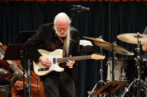 [Fred Hamilton performs at Peter Erskine concert, 3]
