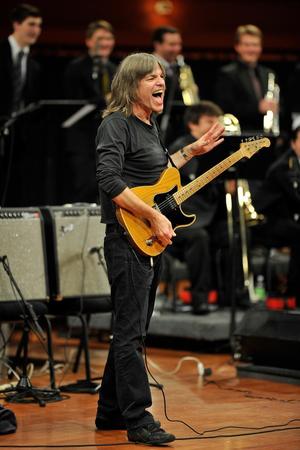 [Mike Stern at the One O'Clock Lab Band 52nd Annual Fall Concert, 3]