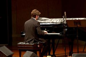 [Sean Giddings performs at 51st Annual Fall Concert, 1]
