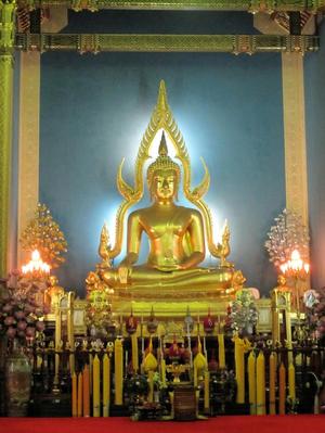 [Statue of the Sitting Buddha, Wat Benchamabophit]