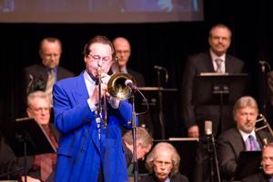 [Bones Malone performs at North Texas Jazz Legends event]
