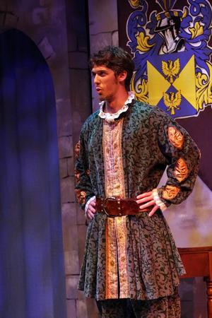 [Conrad Bear plays Capulet in "Roméo et Juliette," 6]
