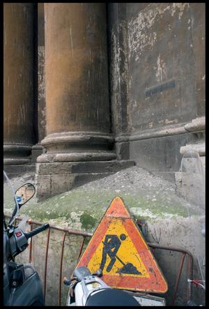 [Rome Men Working Sign, 2009]