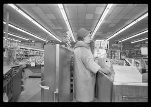 [Grocery Store Lady 1976]